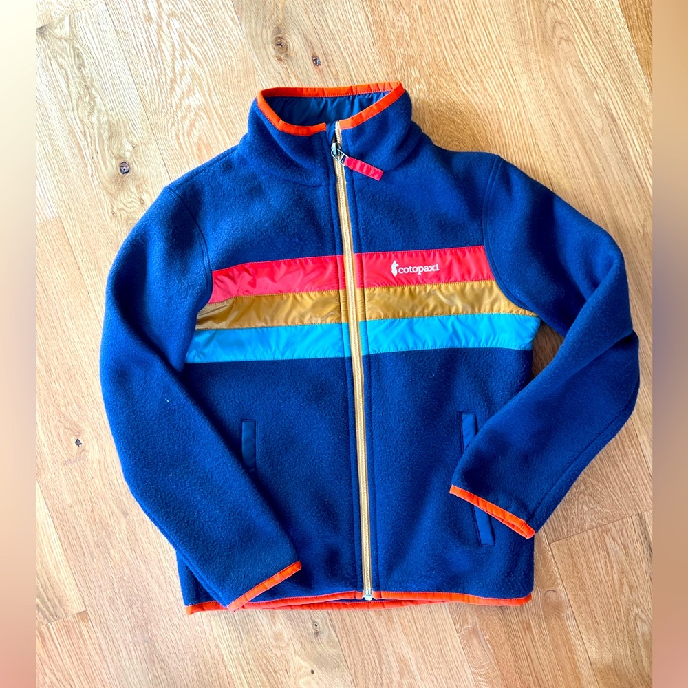 Kids navy blue Cotopaxi fleece, size small. #baselayer #limited edition
